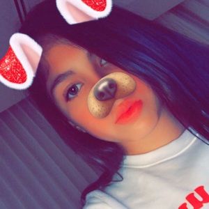 Meet your Posher, Gabriella